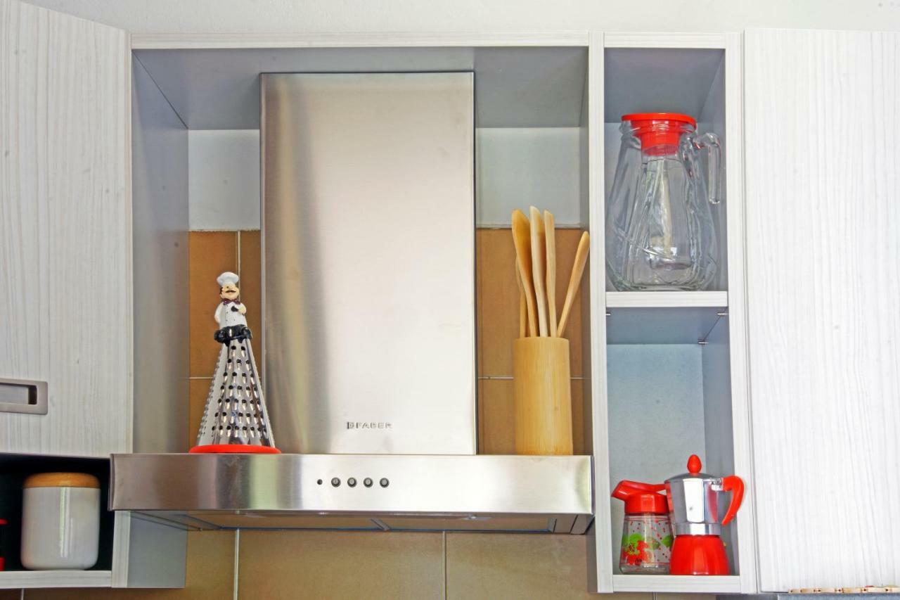 La Pineta Apartment Стреза Екстериор снимка